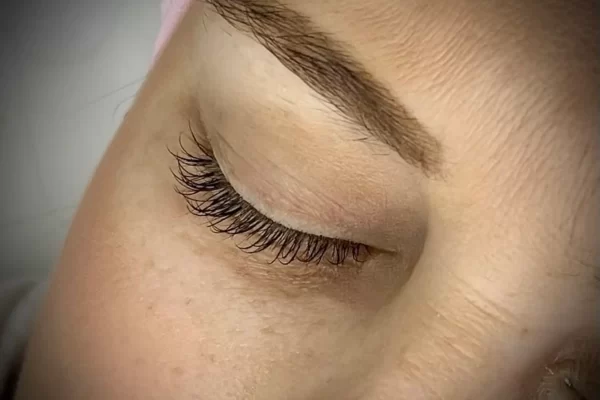 Become Unallergic to Lash Glue