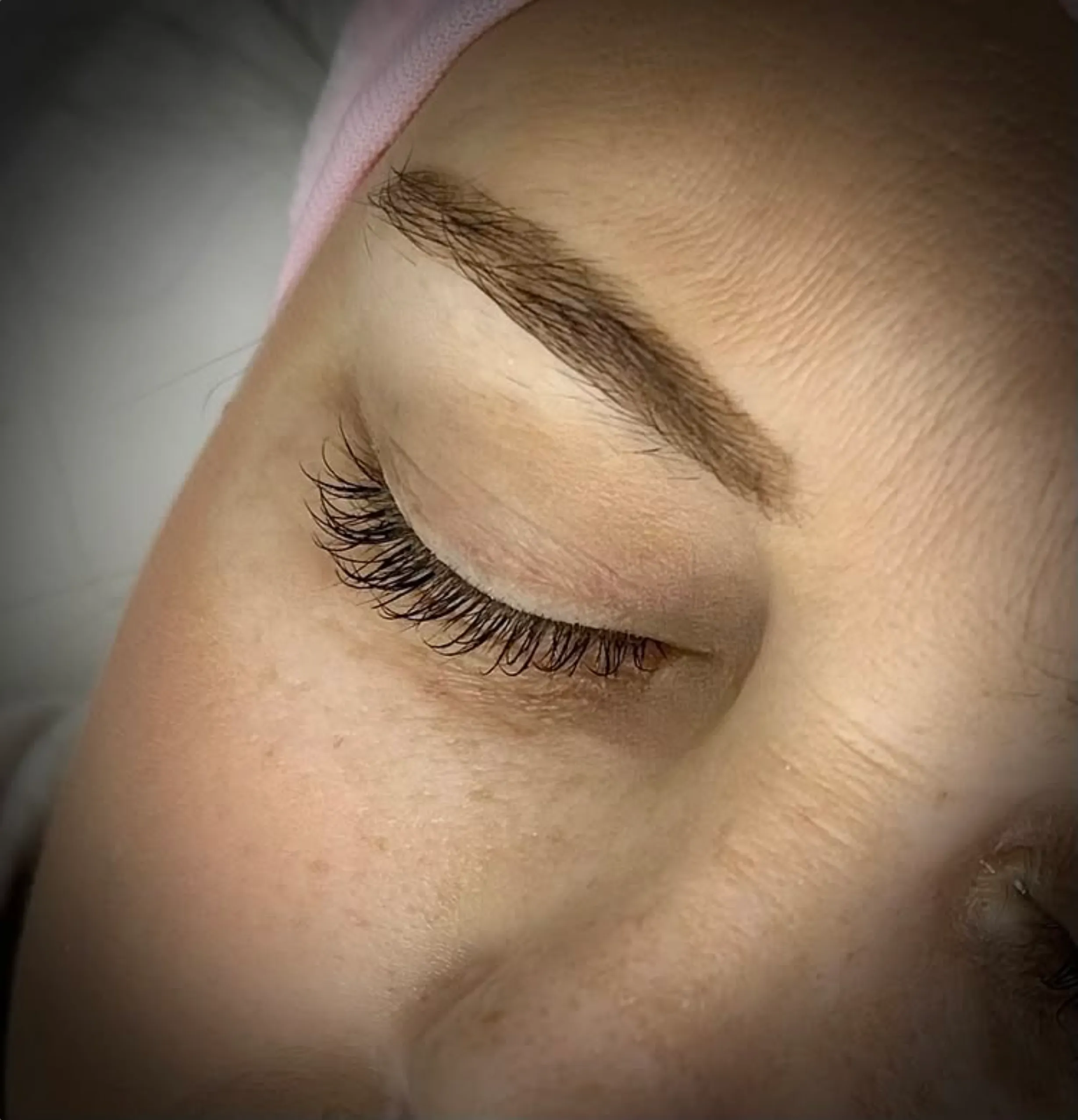 Become Unallergic to Lash Glue